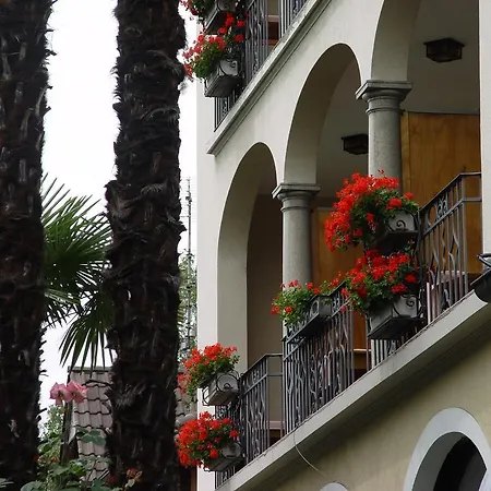 Albergo Camelia 3* Λοκάρνο